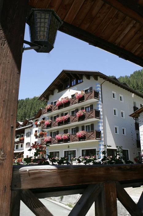 Hotel Compagnoni Santa Caterina Valfurva Buitenkant foto