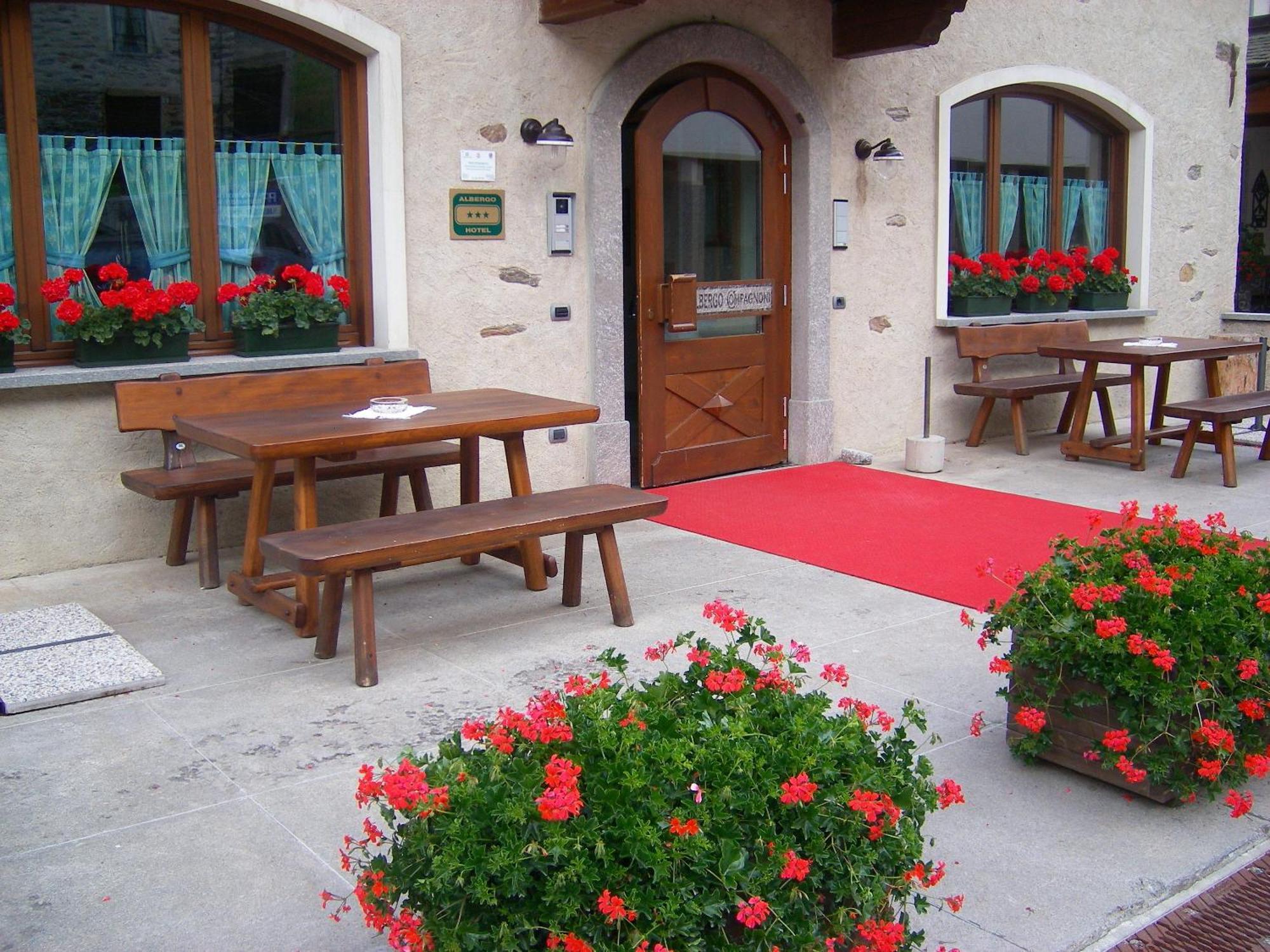Hotel Compagnoni Santa Caterina Valfurva Buitenkant foto